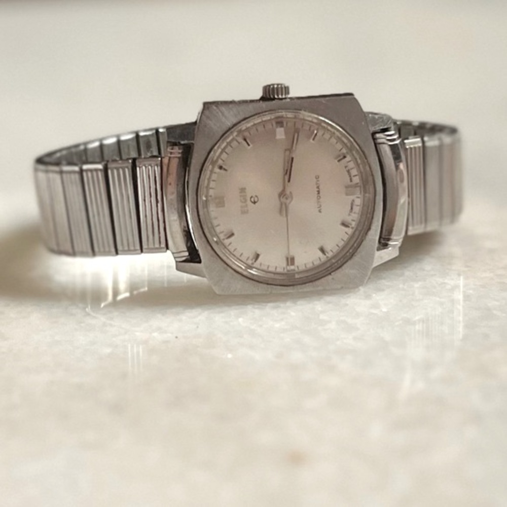 ✔️Elgin Square Watch
